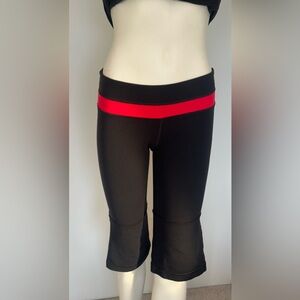 Lululemon Athletic Black and Neon Pink Cropped Leggings Long Shorts Reversible